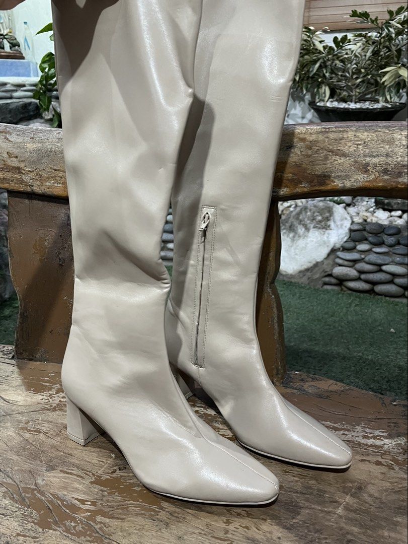 SNIDEL Square-toed Cream Beige Long Knee High Boots (Category: Boots) located in Las Pinas. Submitted by kansai404 (Listing ID 1463643443, Image 1). Description: - 23.5 cm written on the sole - for reference, my usual size is US 7 / EU 37 / US 6.5, and these are a snug fit on me. they may not be ideal for long walks, and i would recommend wearing only thin socks for a more comfortable fit. - based on my experience with the fit, these may be bette