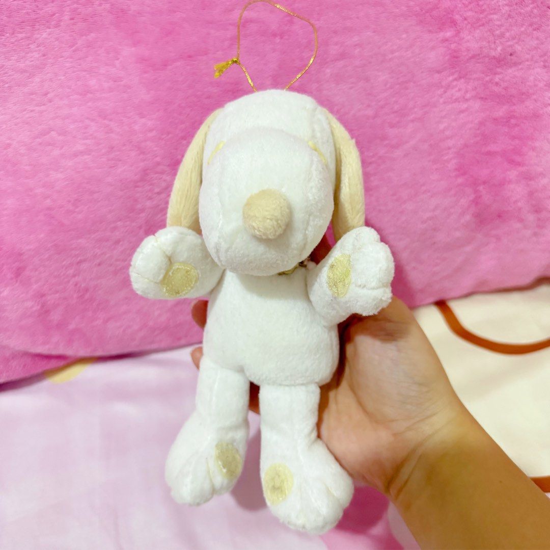 Snoopy Peanut Beige Charm Plush (Category: Plushies & Soft Toys) located in Manila. Submitted by ashyyel_ (Listing ID 1463675655, Image 1). Description: washed already.