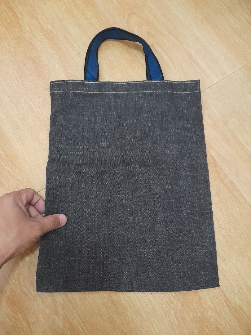SNOOPY SUPERSTAR DENIM TOTEBAG (Category: Character Goods) located in Bulacan. Submitted by nansantiago (Listing ID 1463695201, Image 3). Description: SNOOPY SUPERSTAR DENIM TOTEBAG 11x14.5" inches 🏷️ ₱150‼️ 📍 Location: Plaridel, Bulacan 💸 Mode of Payments: Gcash / BPI 📦 Pick-up / Ship 🚚 Couriers : Flash Express / SPX / Lalamove.