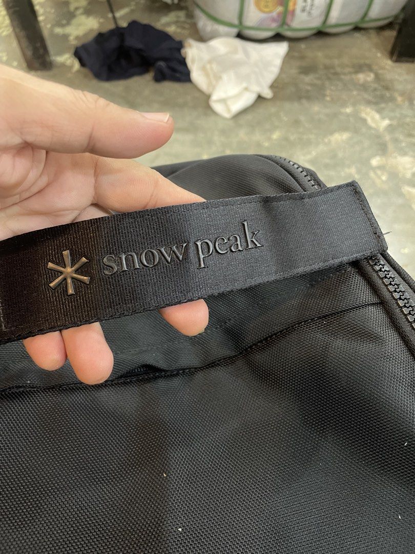 Snow Peak Black Backpack (Category: Backpacks) located in Manila. Submitted by clementdav22513 (Listing ID 1463584157, Image 3). Description: - Durable black Snow Peak backpack - Numerous zippers and pockets for ample storage - Adjustable straps for a comfortable fit - Ideal for everyday use or travel.