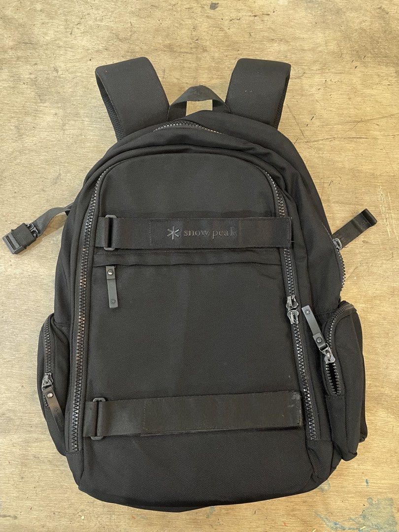 Snow Peak Black Backpack (Category: Backpacks) located in Manila. Submitted by clementdav22513 (Listing ID 1463584157, Image 1). Description: - Durable black Snow Peak backpack - Numerous zippers and pockets for ample storage - Adjustable straps for a comfortable fit - Ideal for everyday use or travel.