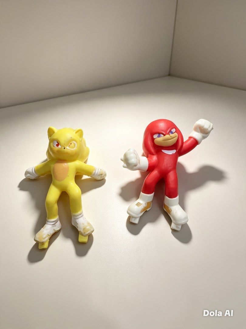SONIC SMALL COLLECTIBLE ITEMS (Category: Action & Battle Toys) located in Manila. Submitted by keedidooplayhouse (Listing ID 1463627800, Image 1). Description: Both na po 108.