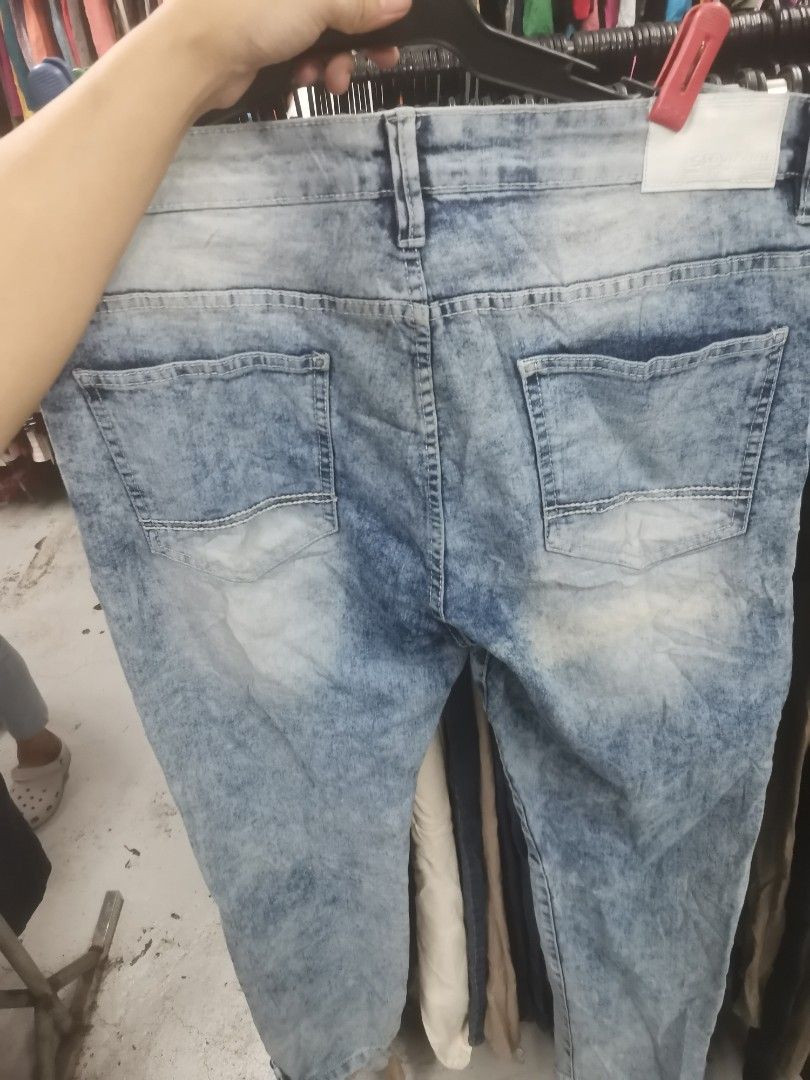 Southpole plain jeans (Category: Jeans) located in Manila. Submitted by mrpalkups666 (Listing ID 1463587870, Image 3). Description: .