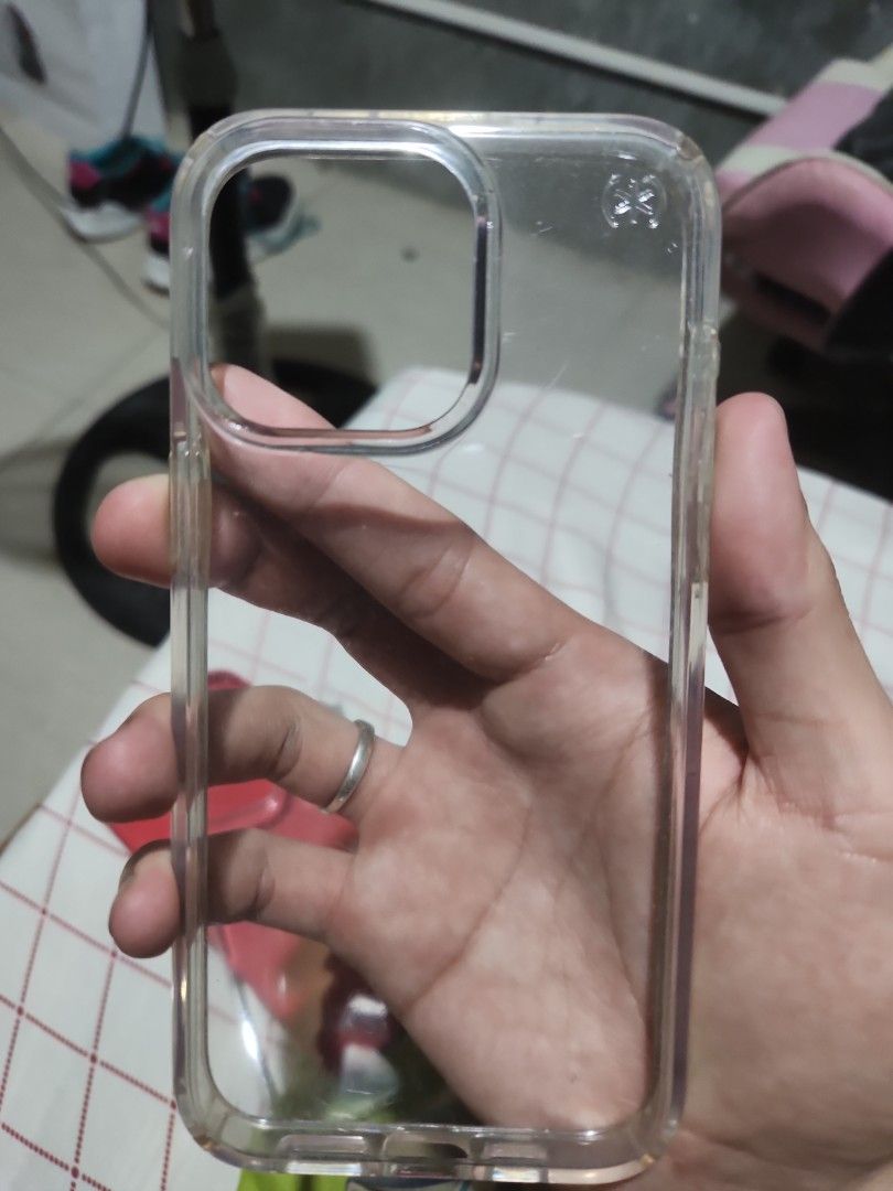 Speck orig case iphone 15 pro max (Category: Cases & Sleeves) located in Manila. Submitted by kkk19_ (Listing ID 1463691281, Image 1). Description: naka samsung na po ako tagal na po di nagamit nakatambak lang kaya sell ko nalang.