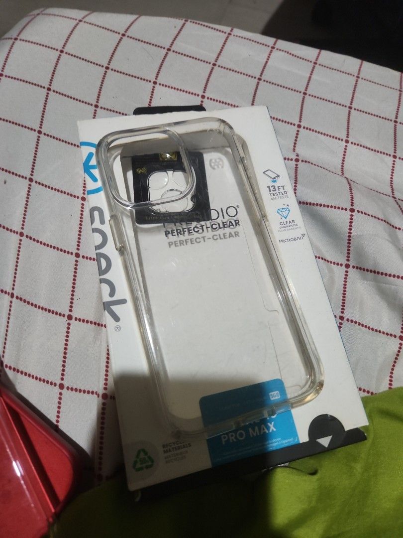 Speck orig case iphone 15 pro max (Category: Cases & Sleeves) located in Manila. Submitted by kkk19_ (Listing ID 1463691281, Image 3). Description: naka samsung na po ako tagal na po di nagamit nakatambak lang kaya sell ko nalang.