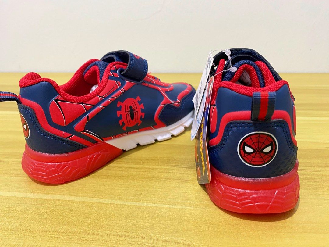 SPIDERMAN IMPORTED 🇺🇸 (Category: Babies & Kids Fashion) located in Mandaluyong City. Submitted by kickzforkidz (Listing ID 1463665593, Image 3). Description: Please read po. Imported items lahat ng sinesell ko, fresh from the US 🇺🇸 With tags and lights! For available sizes kindly message me here or sa page na posted ko sa photos. COD available via JNT po, next day delivery! Pwedeng mag video call sa lahat ng items ko so dont worry!.