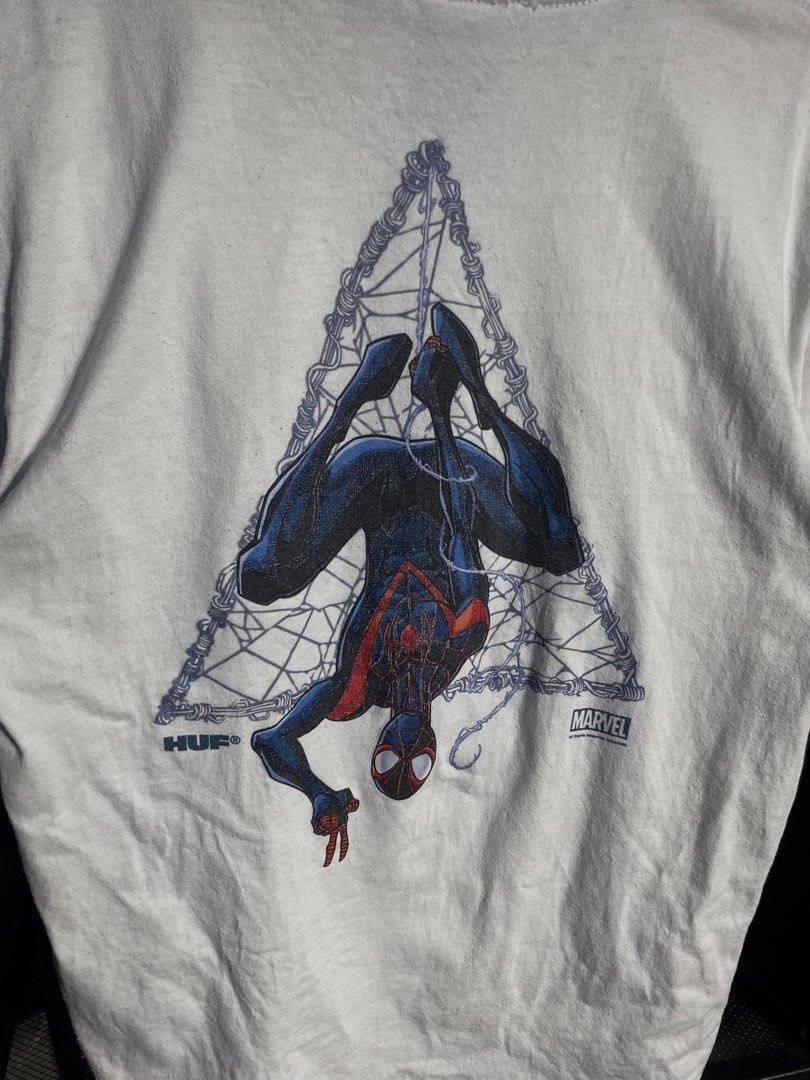 SPIDERMAN SHIRT by MARVEL (BLUE) (Category: Tshirts & Polo Shirts ) located in San Pablo. Submitted by genesisllo24149 (Listing ID 1463668714, Image 3). Description: SPIDERMAN SHIRT by MARVEL (BLUE) LENGTH -> 26 WIDTH -> 19.5 ISSUE -> LINTS CONDITION -> GOOD DM TO PURCHASE 📥 DISCLAIMER: - Please manage your expectations, posted items are preloved, used & thrifted -Actual color may vary due to lighting -Flaker will be posted.