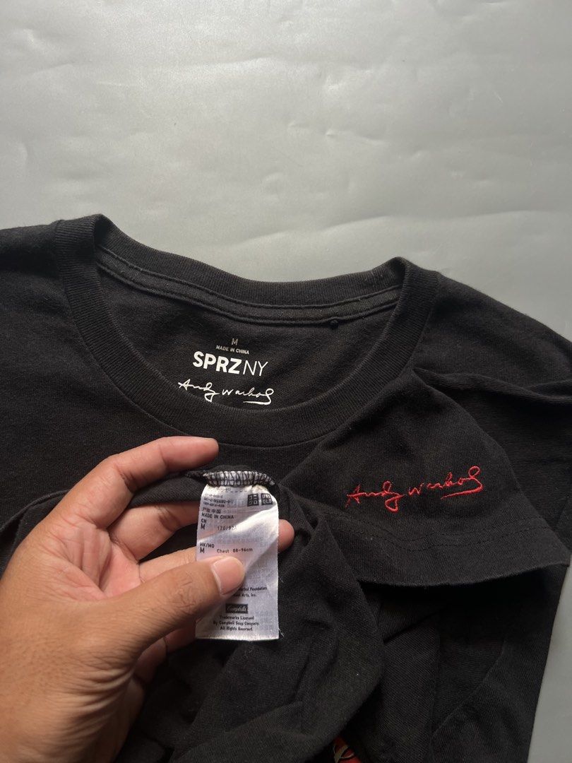 SPRNZY UNIQLO (Category: Tshirts & Polo Shirts ) located in Manila. Submitted by thriftwhoop (Listing ID 1463668498, Image 2). Description: SPRZNY TEE UNIQLO Complete tags 21 by 28 ( MEDIUM ) Good condition 9.8/10 color rate Need wash See details⬇️ .