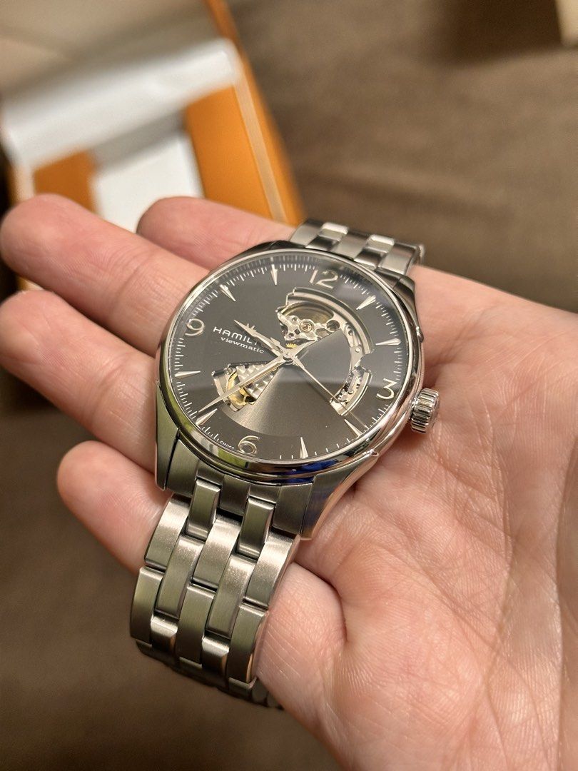‼️STEAL‼️Hamilton Jazzmaster Viewmatic Skeleton Automatic (Category: Luxury Watches) located in Mexico. Submitted by goldimepieces (Listing ID 1463643637, Image 2). Description: ‼️STEAL‼️Hamilton Jazzmaster Open Heart - Reference: H32705181 - Automatic - 42mm case size - Viewmatic - Sapphire crystal - 25 Jewels - See through Front and Back case - 9.5/10 Condition (Good as new) Inclusions : Presentation Brown Box, extralinks and unit SRP: ₱89,500 