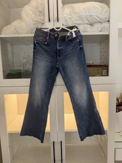 (Category: ) located in . Submitted by destashingmycloset (Listing ID 1463690715, Image 1). Description: .