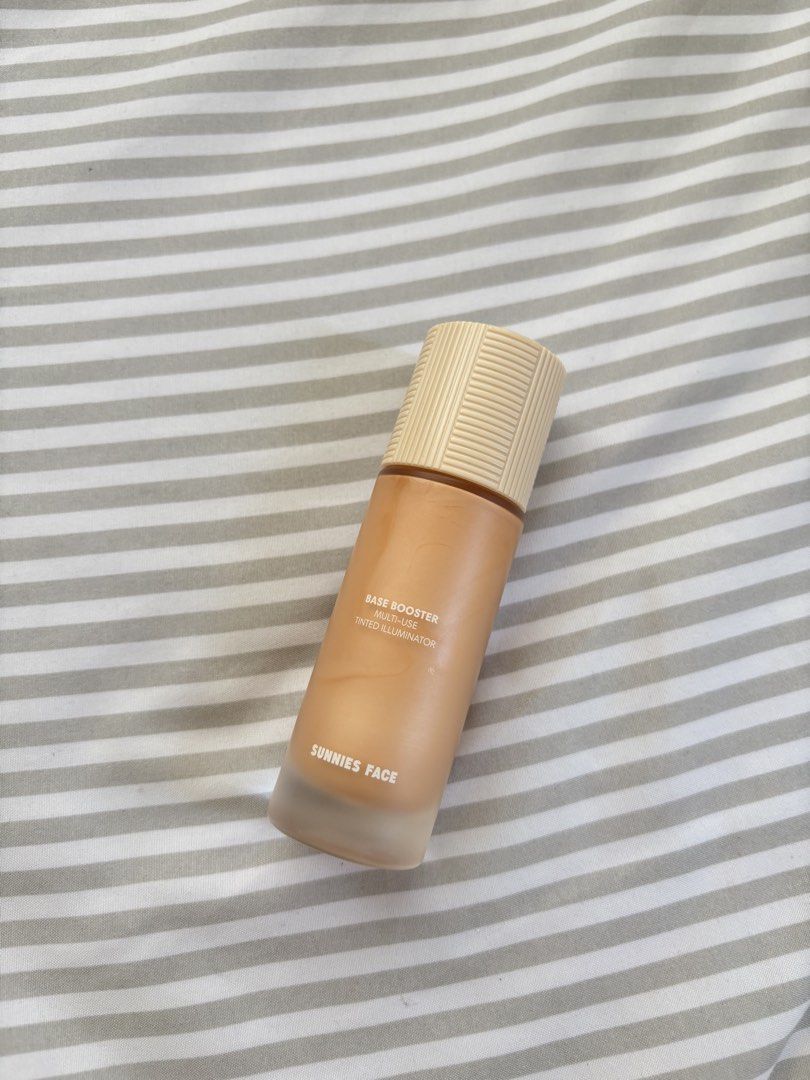 Sunnies Face Base Booster Tinted Illuminator - Base 02 (Category: Makeup) located in Pasig City. Submitted by anything.pre_loved (Listing ID 1463577702, Image 1). Description: - Sunnies Face Base Booster Tinted Illuminator - Shade: Base 02 - Multi-use product: Tinted illuminator - Size: 28ml / 0.94 fl oz - Used only once.