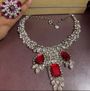 (Category: ) located in . Submitted by swarovski_girl (Listing ID 1463696654, Image 1). Description: .