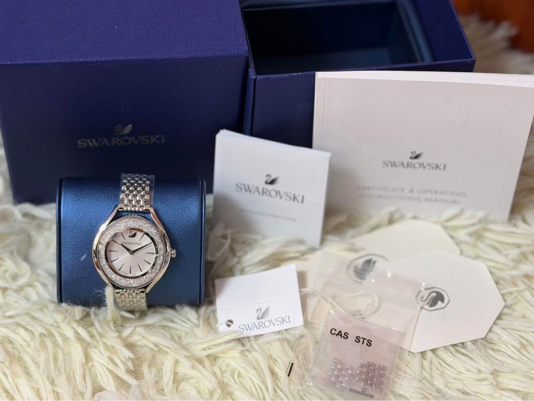Swarovski crystalline 35mm (Category: Luxury Watches) located in Calamba. Submitted by biyanggg (Listing ID 1463673531, Image 2). Description: Plus sf .