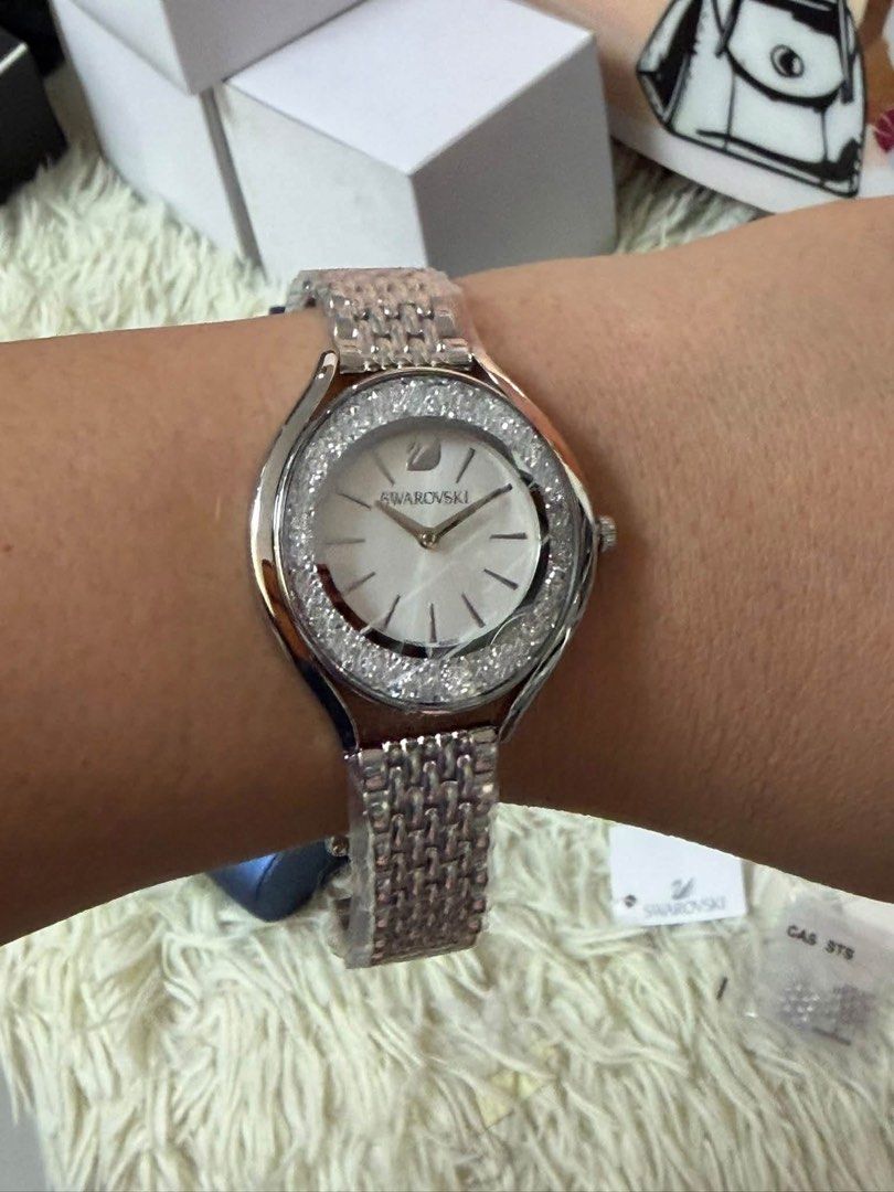 Swarovski crystalline 35mm (Category: Luxury Watches) located in Calamba. Submitted by biyanggg (Listing ID 1463673531, Image 3). Description: Plus sf .