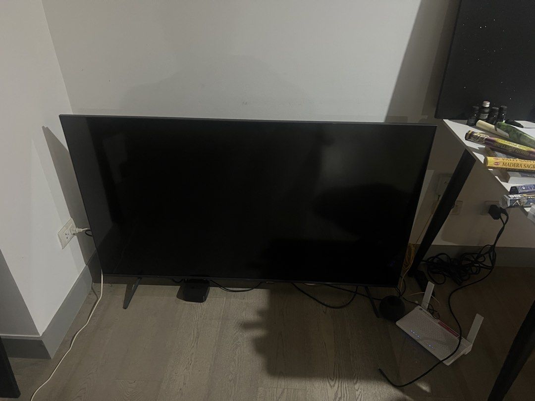 TCL Model 55C6K (Category: TV) located in Manila. Submitted by truman1983 (Listing ID 1463668107, Image 1). Description: TCL Model 55C6K Bought 5 months ago like new Selling because I am leaving the country Still on Guarantee Have Bill.