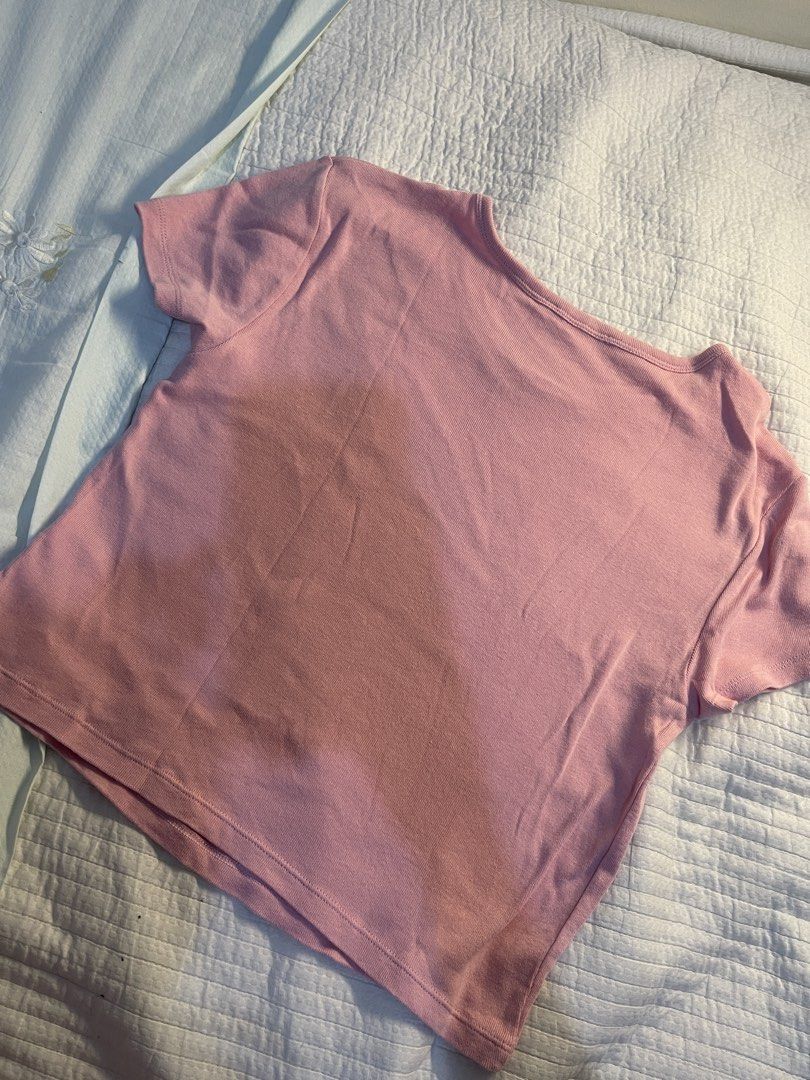 Terranova Women’s Top (Category: Shirts) located in Bacoor. Submitted by xoxo.dice133 (Listing ID 1463686847, Image 3). Description: - Original Terranova - Cute top for girlies out there - Basic Top .