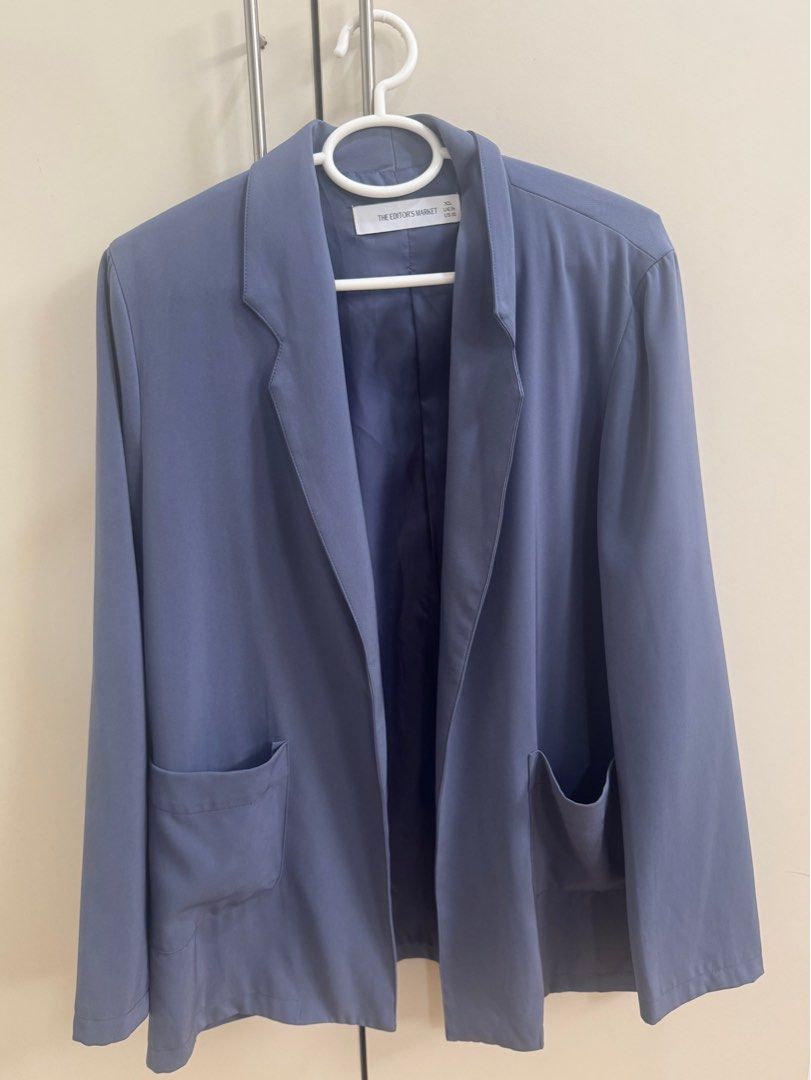 The Editor's Market Blue Oversized Blazer (Category: Coats, Jackets and Outerwear) located in Cavite. Submitted by ac_42 (Listing ID 1463617574, Image 1). Description: - The Editor's Market Blue Blazer - Oversized fit for a relaxed silhouette - Two functional front pockets - Unlined for easy layering - Versatile for smart casual outfits.