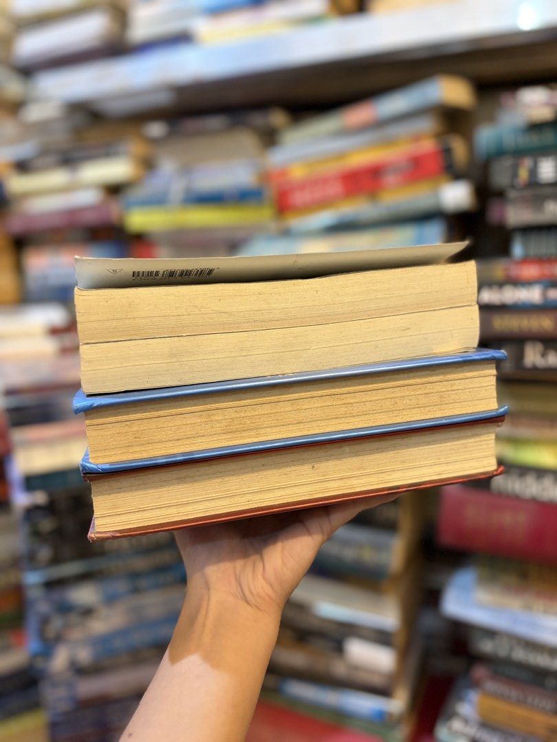 The Hunger Games Trilogy by Suzanne Collins (Category: Storybooks) located in Calamba. Submitted by ealectrice27 (Listing ID 1463705202, Image 3). Description: The Hunger Games Hardbound - ₱500 Mocking Jay Hardbound- ₱500 The Hunger Games Paperback-₱350 Catching Fire Paperback - ₱350 Take all: ₱1,200 Mode of Payment: Gcash, PNB, Maribank Mode of Delivery: Jnt, Lbc, Lalamove Meet up/Pick up: Anywhere around Calamba.