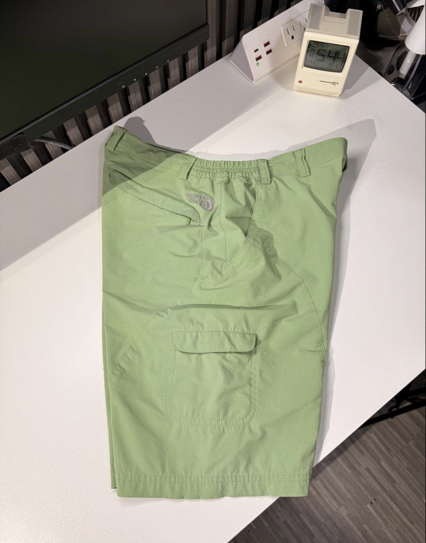 The North Face (Category: Activewear) located in Bulacan. Submitted by jomar_0705 (Listing ID 1463727913, Image 1). Description: The North Face XL on tag Youth WL30-32 L19 Excellent No issue.