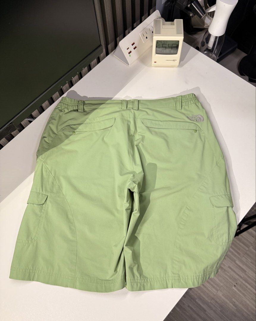 The North Face (Category: Activewear) located in Bulacan. Submitted by jomar_0705 (Listing ID 1463727913, Image 3). Description: The North Face XL on tag Youth WL30-32 L19 Excellent No issue.