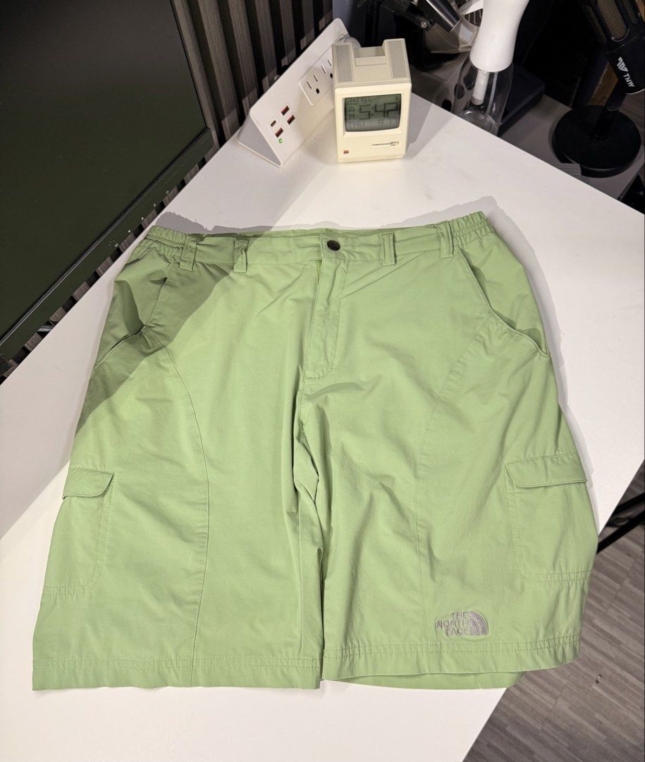 The North Face (Category: Activewear) located in Bulacan. Submitted by jomar_0705 (Listing ID 1463727913, Image 2). Description: The North Face XL on tag Youth WL30-32 L19 Excellent No issue.