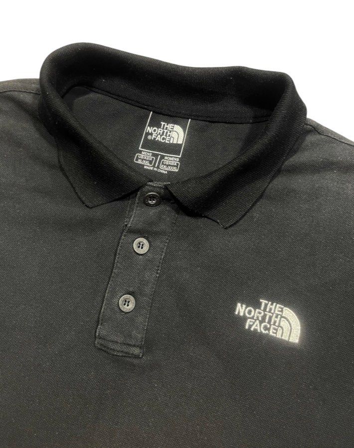 The North Face Black Polo Shirt (Category: Tshirts & Polo Shirts ) located in San Pedro. Submitted by lifebeginsaftercoff33 (Listing ID 1463695220, Image 2). Description: - Brand: The North Face - Color: Black - Dimes: 22.5-23 x 27 in - Features: Embroidered logo on chest and back, button-up collar - Condition: Good for casual wear - In very good condition - very soft comfy thick stretchy fabric Color rate is very good - some pictures due of ligh