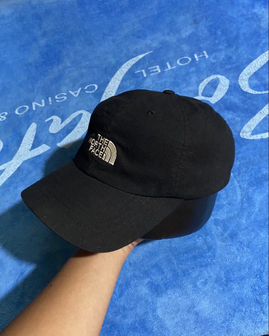 The north face hat unisex (Category: Caps & Hats) located in Cebu City. Submitted by jerianix (Listing ID 1463629634, Image 3). Description: The north face hat One size Good condition No issue .
