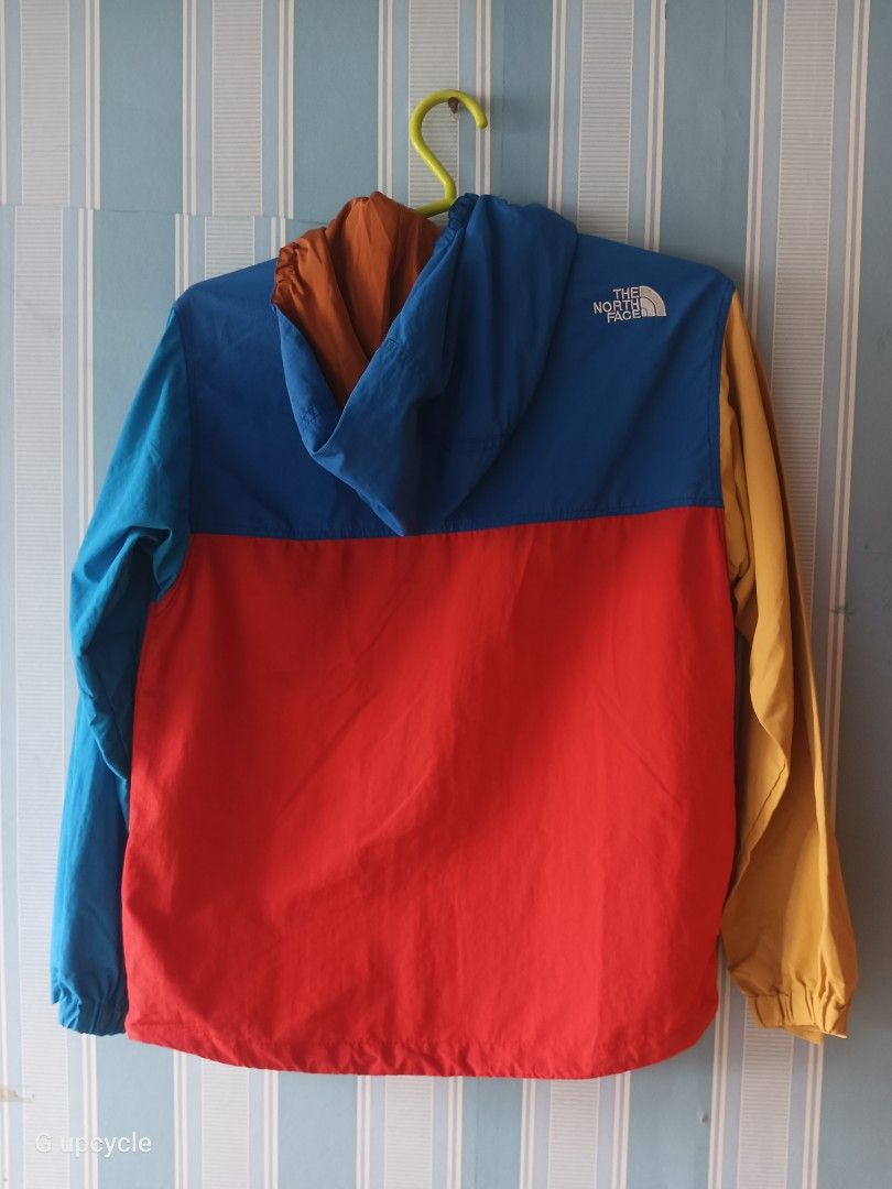 THE NORTH FACE OUTDOOR JACKET (Category: Hiking & Camping) located in Cebu City. Submitted by glennbryceland031185 (Listing ID 1463595874, Image 3). Description: Brand: The North Face for young explorer. Design: Multi colored vibrant with a square chest logo patch. Grand Compact Jacket with side pockets Hood: Detachable Condition: Super good; all hardware is fully functional, ready to wear. see pictures for sizing...