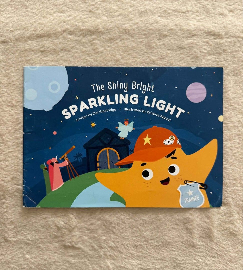 The Shiny Bright Sparklo Light - Dai Woolridge (Category: Children's Books) located in Santiago. Submitted by bookworm_club (Listing ID 1463591375, Image 1). Description: 📚no cancellation, return or exchange. 📚secondhand books. some books are in good condition while some has minimal flaws (foxing, creases, dog-eared pages, etc.) 📚reasonable haggling is allowed. 💰MOP: For same day pickup - CASH & BANK TRANSFER For shipping or scheduled pickup 