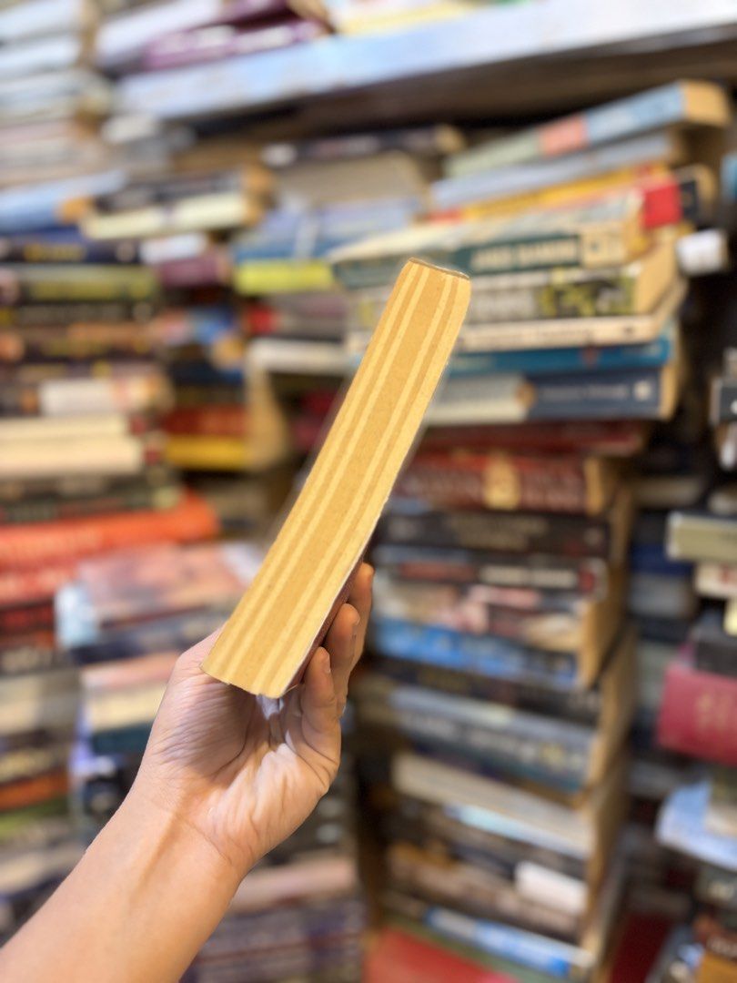 The Third Grave by Lisa Jackson (Category: Storybooks) located in Calamba. Submitted by ealectrice27 (Listing ID 1463709464, Image 2). Description: Mode of Payment: Gcash, PNB, Maribank Mode of Delivery: Jnt, Lbc, Lalamove Meet up/Pick up: Anywhere around Calamba.