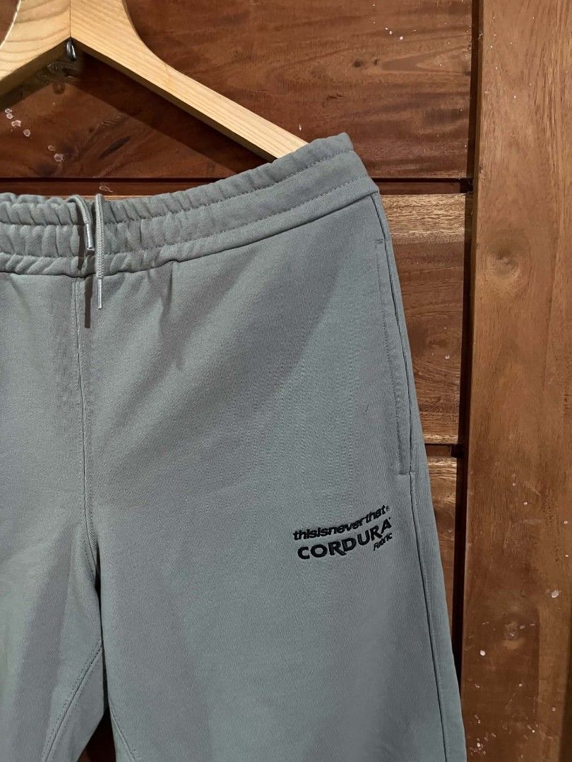 THISISNEVERTHAT JOGGERPANTS (Category: Activewear) located in Tagum. Submitted by danelle_closet1106 (Listing ID 1463649859, Image 3). Description: GOOD AS NEW HEAVY COTTON SOBRANG SOLID NETO MGA BOSS!! CORDURA FABRIC NO ISSUE 10/10 CONDITION SIZE:34.