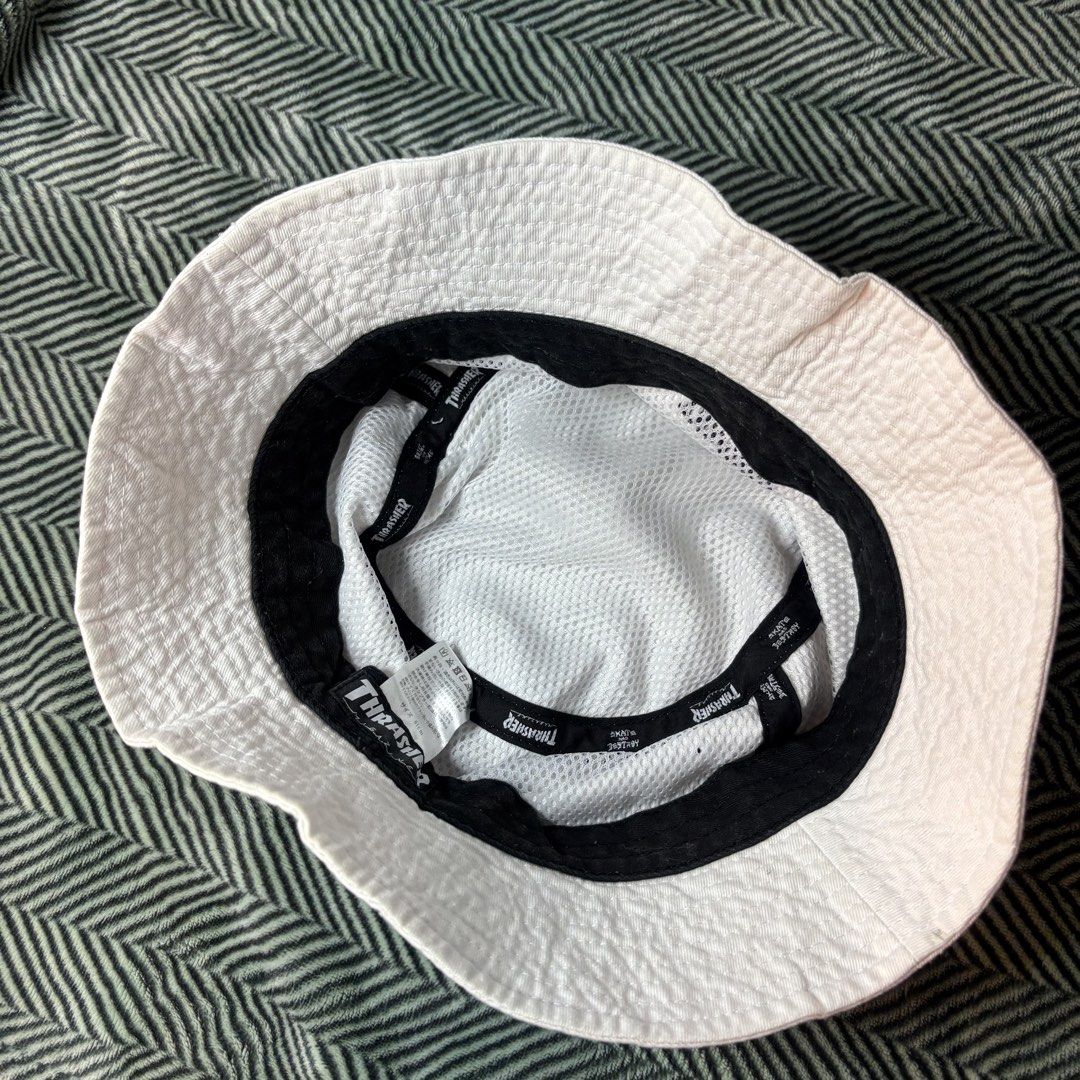 Thrasher (Category: Caps & Hats) located in Banga. Submitted by akosiloco (Listing ID 1463683565, Image 3). Description: Excellent Condition Plus sf.