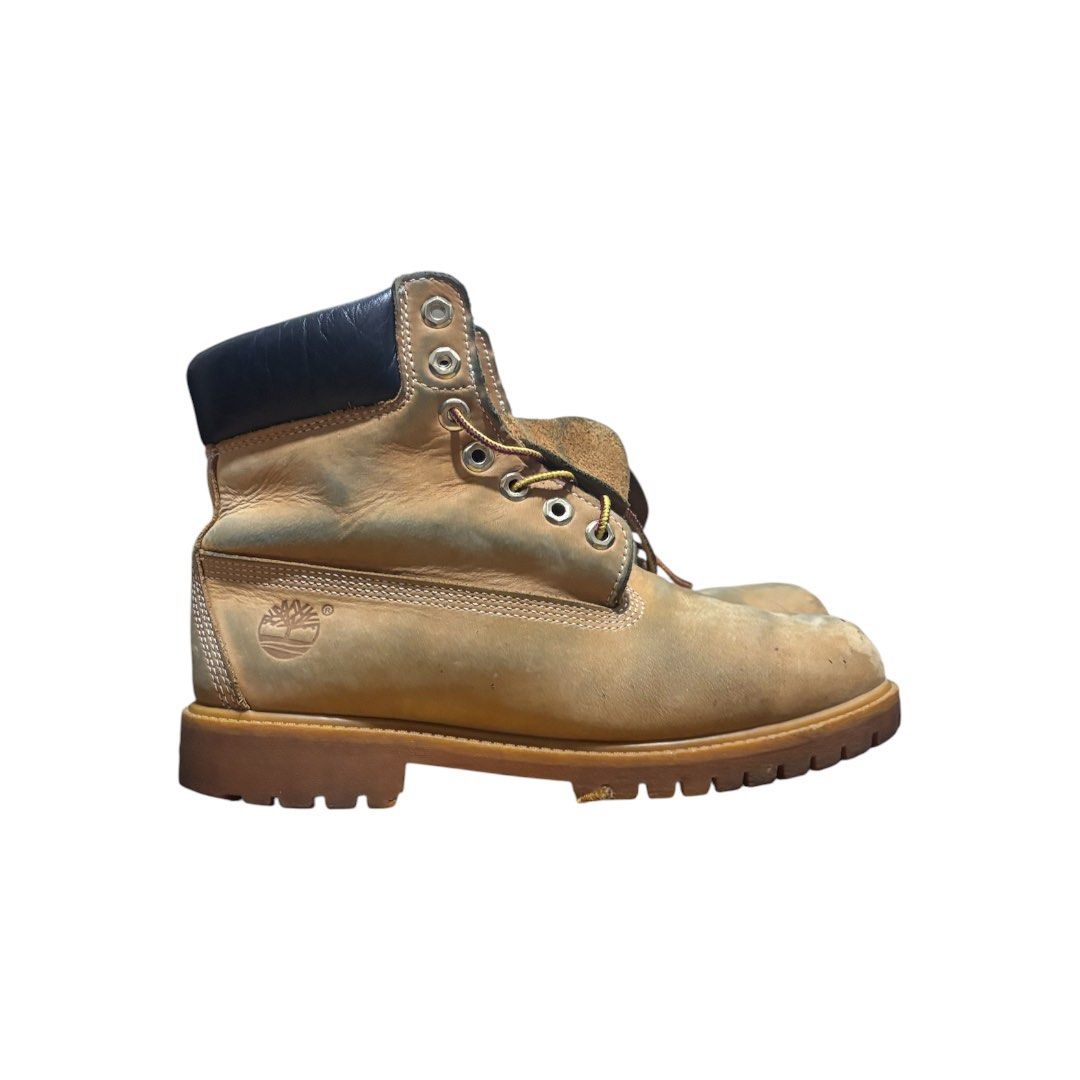 Timberland Boots (Category: Boots) located in Mandaluyong City. Submitted by iceicethrift (Listing ID 1463658473, Image 1). Description: Size 8.5 Mens Fits 9-9.5 (im a size 9.5 tts) Can ship thru jnt/lalamove issues: Raw denim Stains heeldrag .