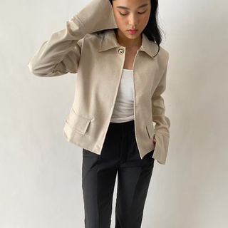 (Kategori: ) berada di . Dikirim oleh liesyawyen044 (ID iklan 1463635517, Gambar 1). Deskripsi: .