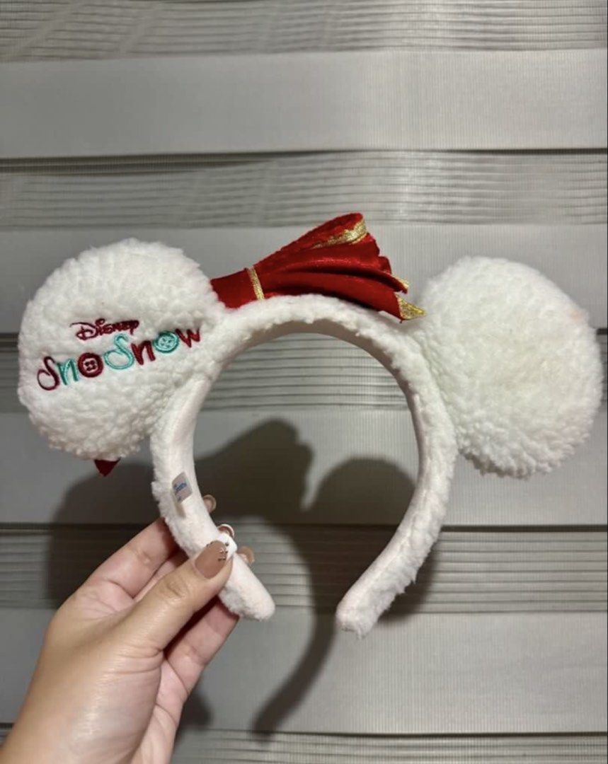 Tokyo Disney Minnie Mouse headband (Category: Other Merchandise) located in Manila. Submitted by bcbg3217 (Listing ID 1463593180, Image 2). Description: Like new condition With Tokyo Disney etiketa Authenticity guaranteed No inclusions Actual photos are posted No issues or flaws unless stated Please check the photos thoroughly before placing an order JnT regular or Lalamove COD for Metro Manila ⚠️BUY AT YOUR OWN RISK⚠️ Prices are still negotiable