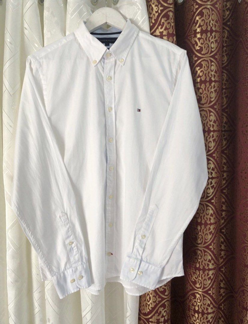 Tommy Hilfiger (Category: Formal Shirts) located in Tumauini. Submitted by joshtan08182876 (Listing ID 1463682797, Image 1). Description: Dimes 22x28 Color rate 10/10 Complete tags✅ No issue Excellent condition .