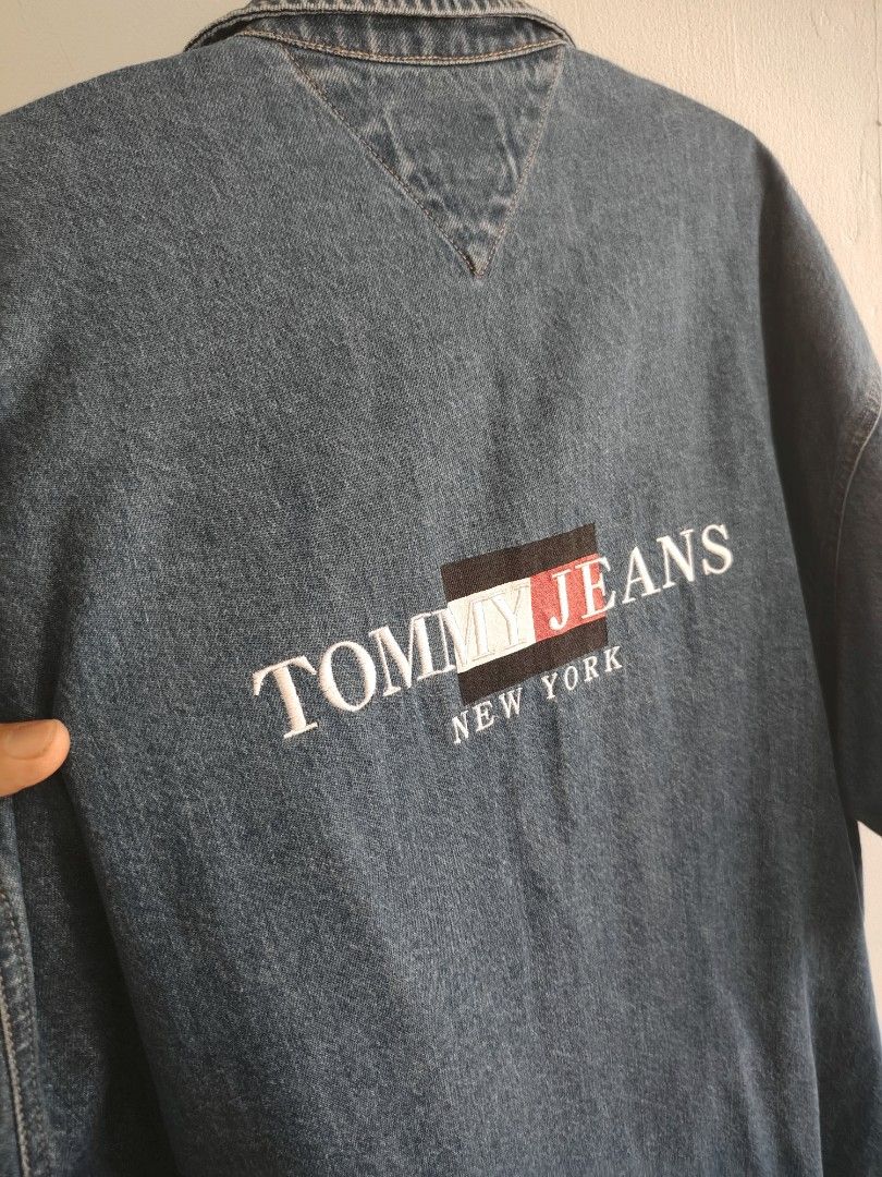 tommy hilfiger denim (Category: Coats, Jackets and Outerwear) located in Calamba. Submitted by sy_originals (Listing ID 1463601487, Image 1). Description: for sale original tommy hilfiger denim size xl to 2xl excellent condition.