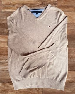 (Category: ) located in . Submitted by ms.el.apparel (Listing ID 1463669355, Image 1). Description: .