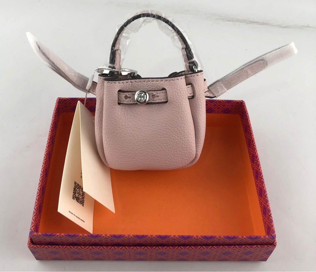 Tory Burch Romy Bucket Bag Charm (Category: Charms) located in Binan City. Submitted by pinkykeenshop (Listing ID 1463690583, Image 1). Description: .