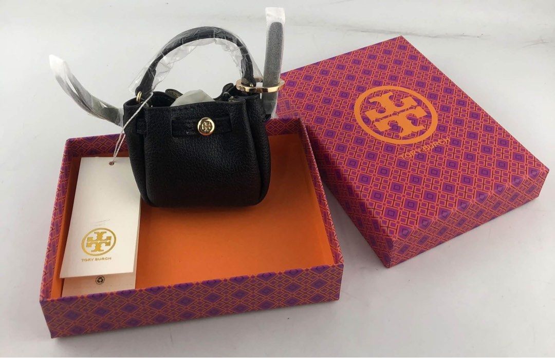 Tory Burch Romy Bucket Bag Charm (Category: Charms) located in Binan City. Submitted by pinkykeenshop (Listing ID 1463690665, Image 1). Description: .