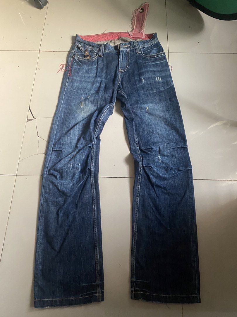 TOUGH Jeansmith Denim Jeans (Category: Jeans) located in Quezon City. Submitted by beepboop2506 (Listing ID 1463736032, Image 1). Description: - Brand: TOUGH Jeansmith - Color: Blue Denim - Style: Straight Leg - Features: Distressed details throughout, unique stitching on back pockets, button fly closure.