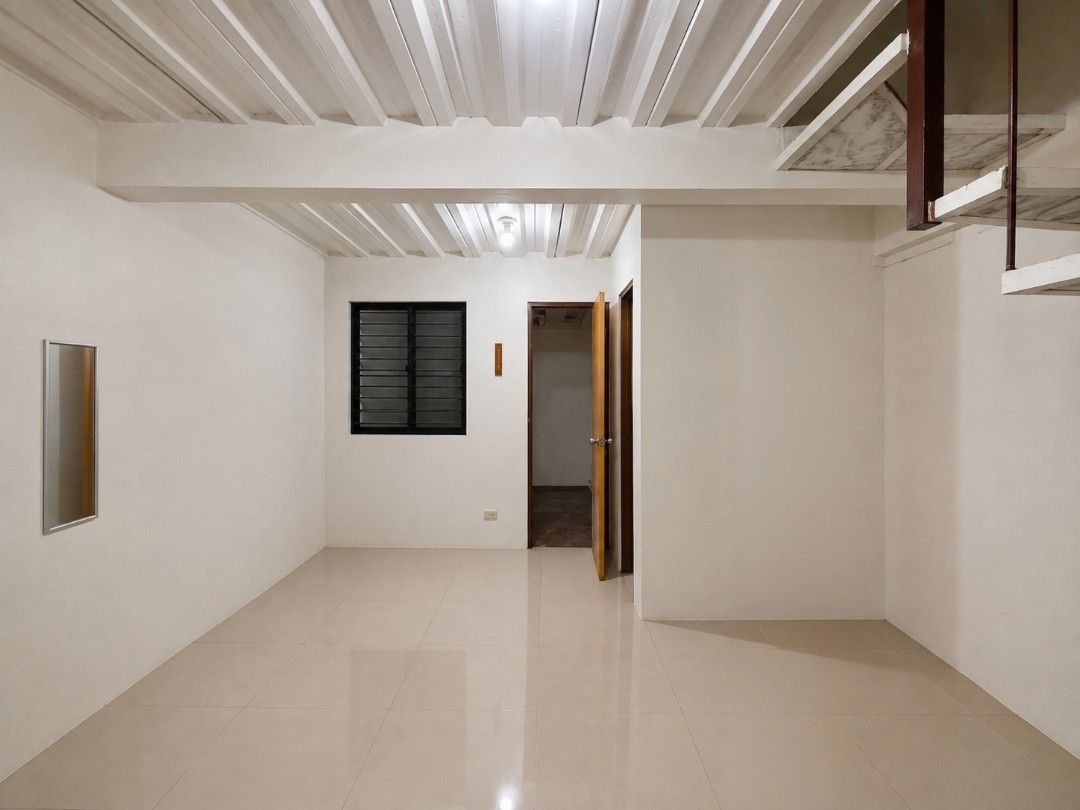Townhouse for Sale (Category: House & Lot) located in Makati City. Submitted by erine.dipity (Listing ID 1463640624, Image 3). Description: 🏡 RUSH PAG-IBIG HOUSE PASALO — ₱650,000 CASH OUT!!! 🏡 Looking for an affordable 2-storey house? Eto na yun! ❤️ ✨ HOUSE DETAILS: 🏠 2-Storey House 📐 36 sqm × 42 sqm 🛏️ 2 Bedrooms 🚿 1 Toilet & Bath 🚪 Extended & Gated Front House 🔨 With house improvements & enhancements 💰 ₱650,000 CASH OUT 📆 8 YEARS PAI