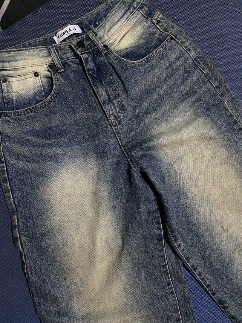 Triple J Sandblasted Baggy Pants (Category: Jeans) located in Iloilo. Submitted by astaaa777 (Listing ID 1463640220, Image 2). Description: 28 waist 41 length - Brand: Triple J - Style: Baggy Jeans - Wash: Distressed - Fit: Relaxed - Perfect for: Casual outfits - Easy to style with various tops.