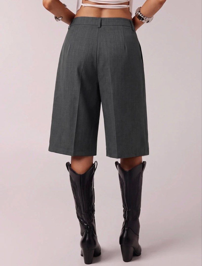 Trouser Shorts Solid Color Gray (Category: Shorts) located in Cainta. Submitted by abegailyap14 (Listing ID 1463628863, Image 3). Description: .