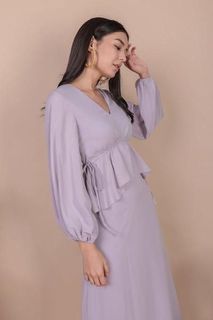 (Category: ) located in . Submitted by wardrobemirror (Listing ID 1463706406, Image 1). Description: .