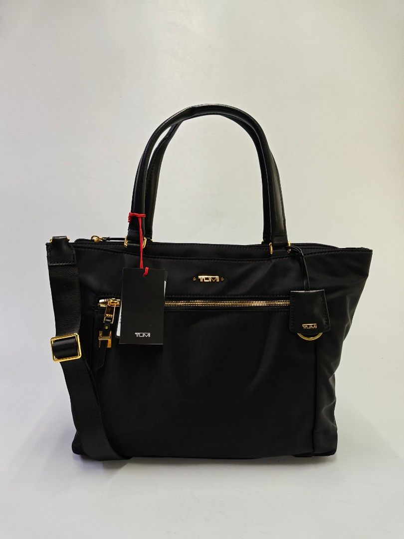 TUMI catarina nylon/leather medium shoulderbag (Category: Shoulder Bags) located in Caloocan City. Submitted by charlie2.0 (Listing ID 1463572161, Image 3). Description: .