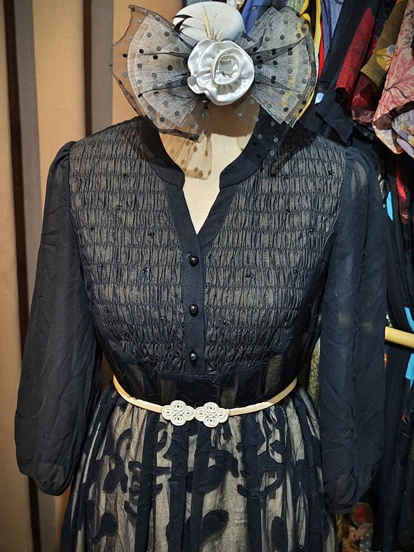 Ukay black 2 tone midi dress (Category: Dresses) located in Rizal. Submitted by villacorta14757 (Listing ID 1463719135, Image 3). Description: Ukay black 2 tone midi dress B 40 W 42 L 43 Like new Need wash.