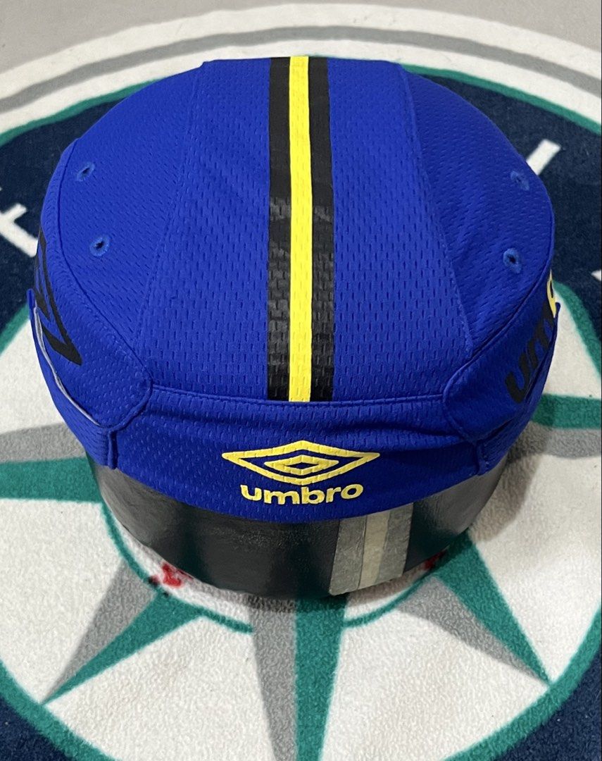 UMBRO Soccer Cap (Category: Caps & Hats) located in Manila. Submitted by davinci1 (Listing ID 1463661294, Image 2). Description: 📍LAS PIÑAS 📦 JNT/LBC/LALAMOVE CAN DO MEET UP AROUND LAS PIÑAS VC SURE BUYER FIRST TO PAY GET THE ITEM NEED 50 PESOS DOWNPAYMENT LALAMOVEMOD GCASH NO COD/COP.