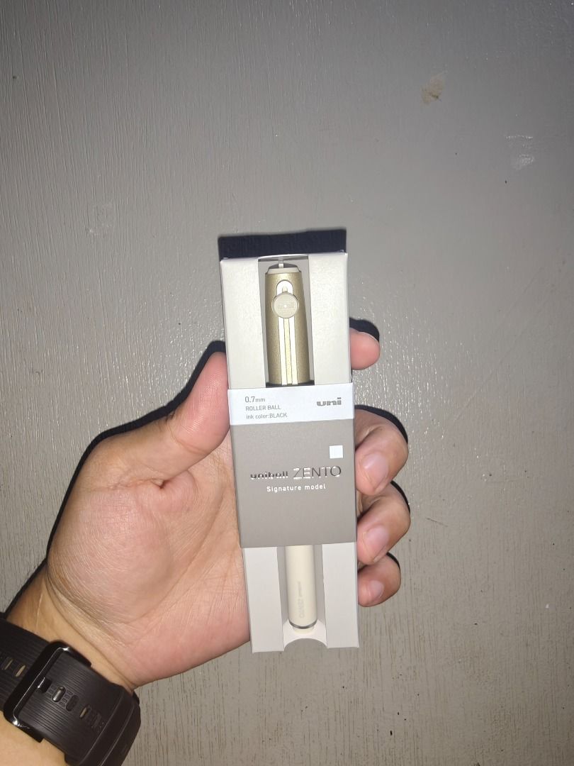 Uniball Zento Signature (Category: Stationery & School Supplies) located in Caloocan City. Submitted by ceasarnotcaesar (Listing ID 1463631589, Image 3). Description: UNIBALL ZENTO SIGNATURE — FOR SALE Silver | 0.38mm — ₱2,600 Champagne Gold | 0.7mm — ₱2,500 Bundle: Both for ₱4,000 📦 Shipping fee to be shouldered by buyer..