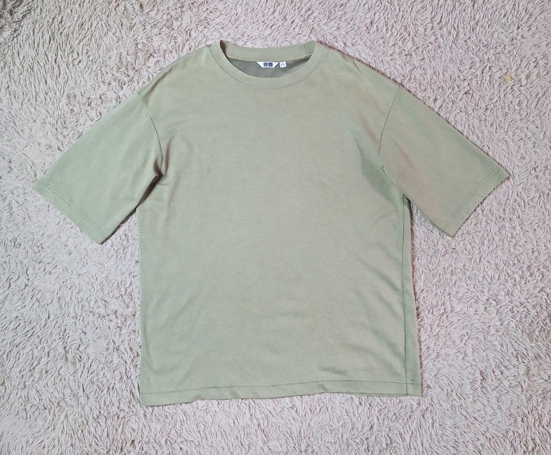 Uniqlo Airsm (Category: Activewear) located in Manila. Submitted by aeronroy4577085 (Listing ID 1463627175, Image 1). Description: .
